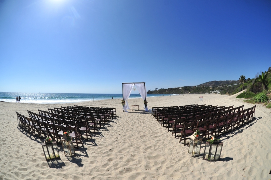 tricia_brian_august2016_saltcreekbeachwedding_beach-ceremony-set-up